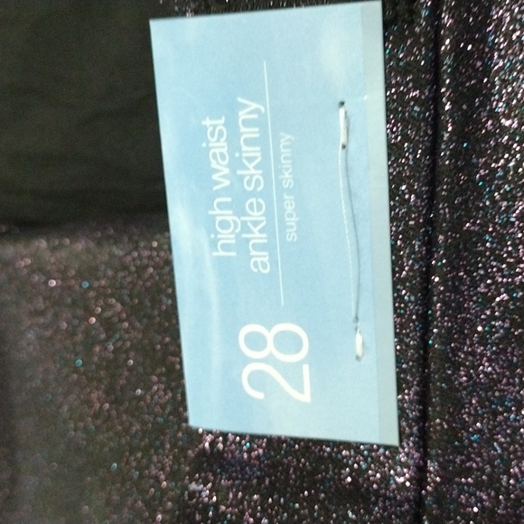 7 For All Mankind B(Air) Jeans - Picture 8 of 11